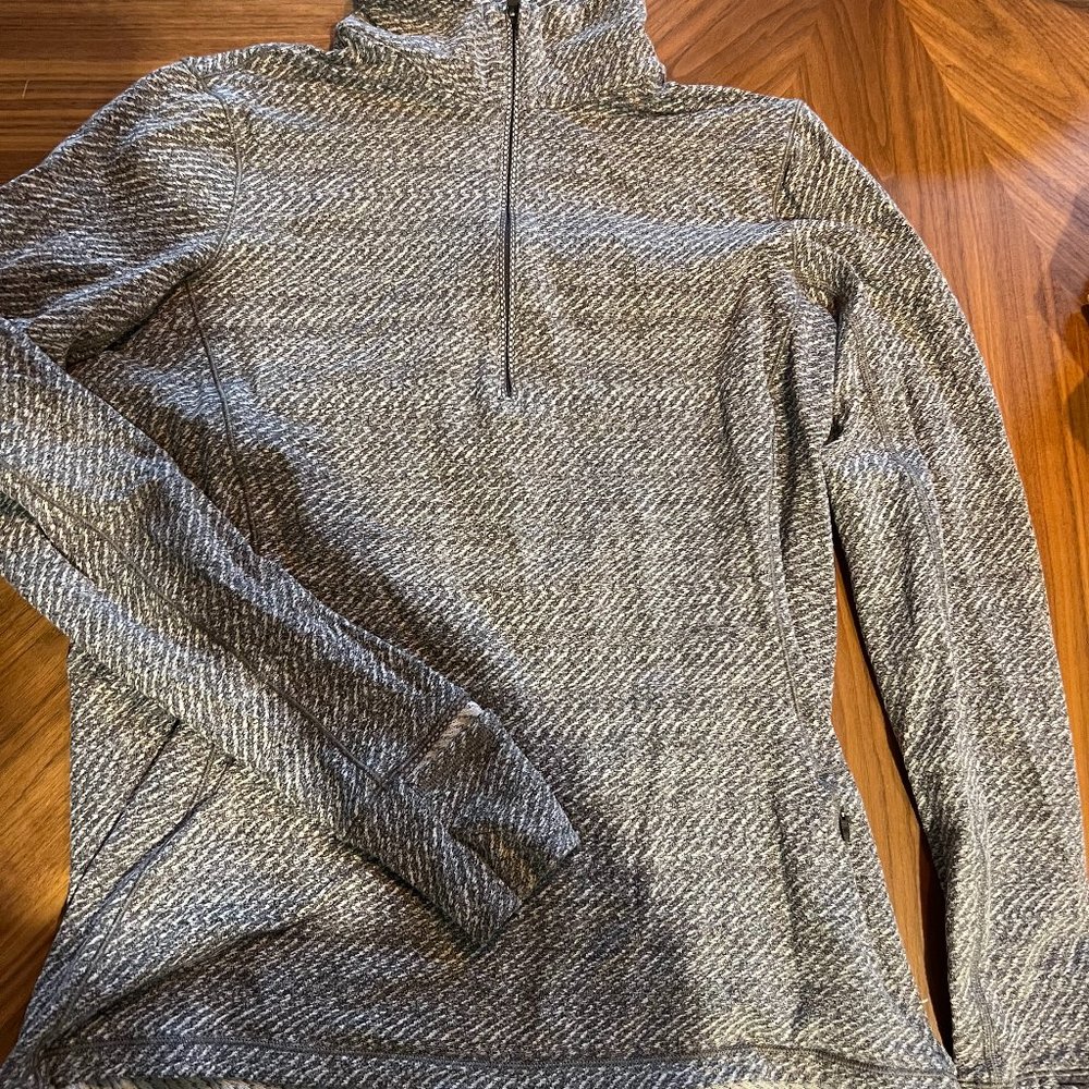 lululemon pullover, feels like butter , so soft